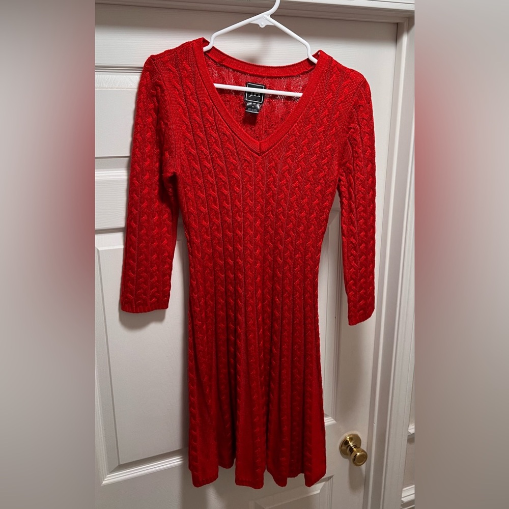 JH Women’s Red Long Sleeve Cable Kint Sweater Dress! Size Medium. - Picture 4 of 10
